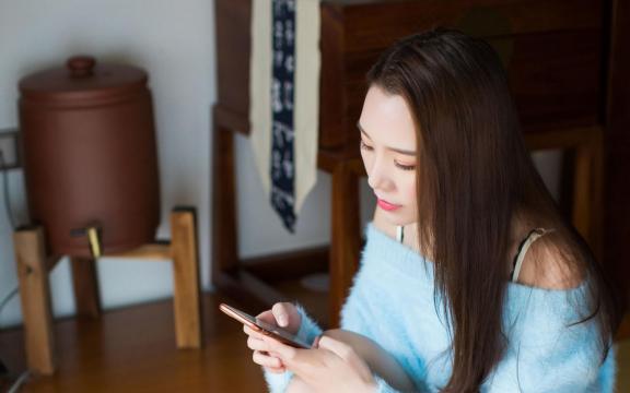 葡萄酒和干红的区别(红葡萄酒和干红葡萄酒有什么区别)