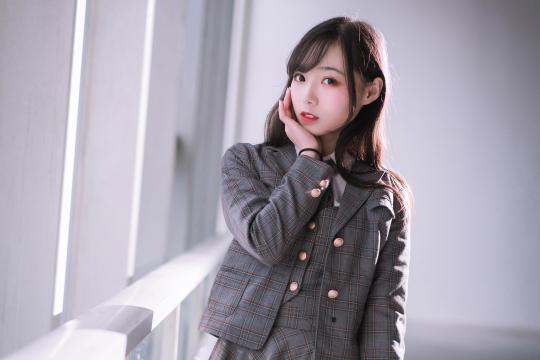 柿子不可以和什么一块儿吃会中毒(柿子不能和什么一起吃)