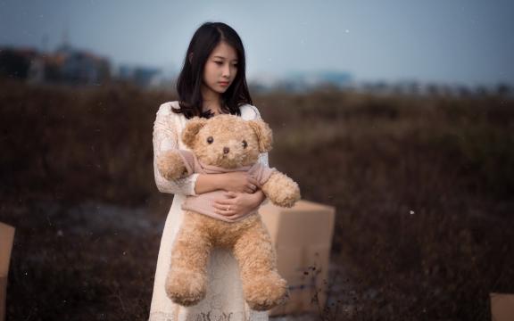 小孩玩迷你世界死了(迷你世界是不是盗版？)