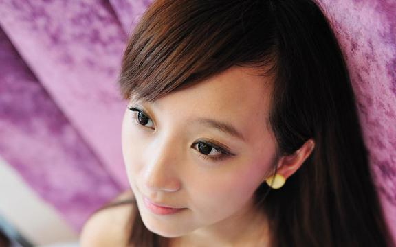 坚果开果器怎么用(夏威夷果开果器怎么用)