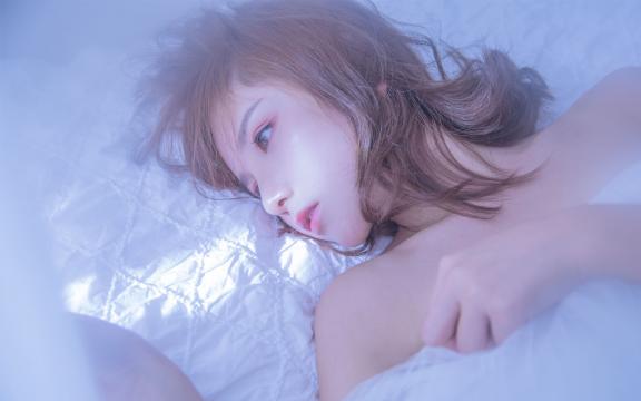 债基季度规模首降，公募调整债市投资策略