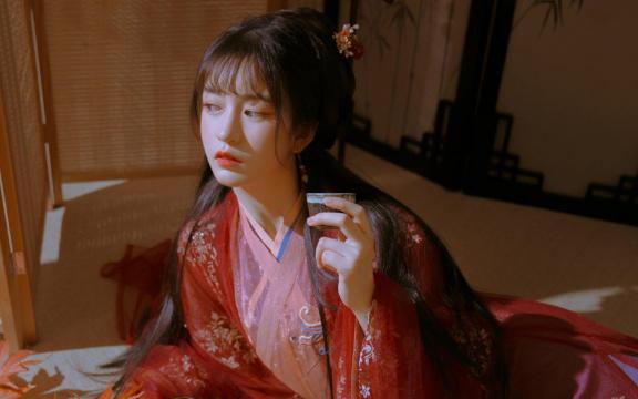 三种人不宜吃百合(百合什么人都可以吃)