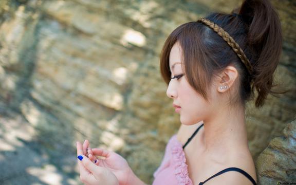 起泡胶怎么做简单教程三步无粘土(不用胶水不用冷藏，怎么做起泡胶？)