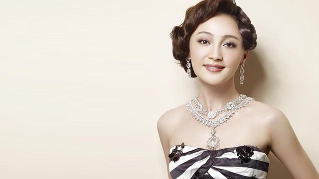 柠檬小姑娘的个人资料(柑橘与柠檬啊主人公暗恋的小姑娘是谁)