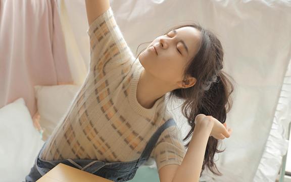 美味干牛肝菌煲汤，教你轻松制作！