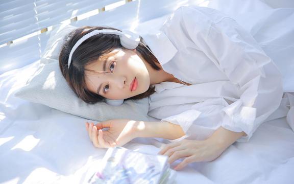 华贸物流：2月24日融资买入1075.8万元，融资融券余额2.71亿元