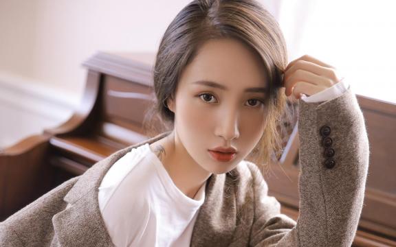 一次性纸杯做兔子灯笼怎么做(关于兔年的手工怎么做)