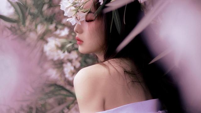 坤彩科技：2月19日融资买入573.33万元，融资融券余额4.51亿元