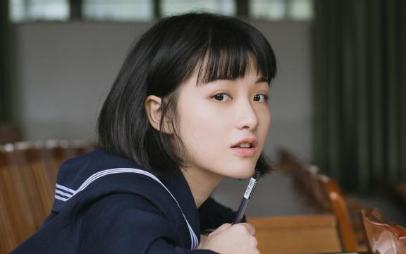 您不能错过的炖筒子骨汤的食谱和步骤提示。