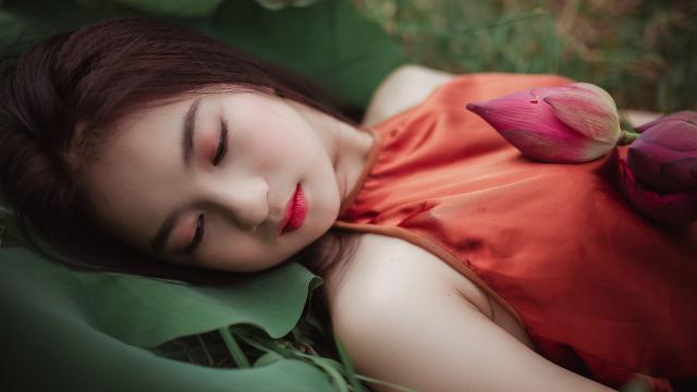 起泡胶的做法教程不用白胶(怎么不用成型水和和甘油还有白胶做起泡胶？)
