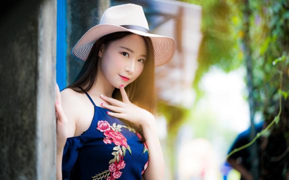 来一份香辣可口的川式土豆丝，让你流连忘返！
